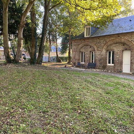 Les Gites Du Chateau Du Cedre Manneville-es-Plains Luaran gambar