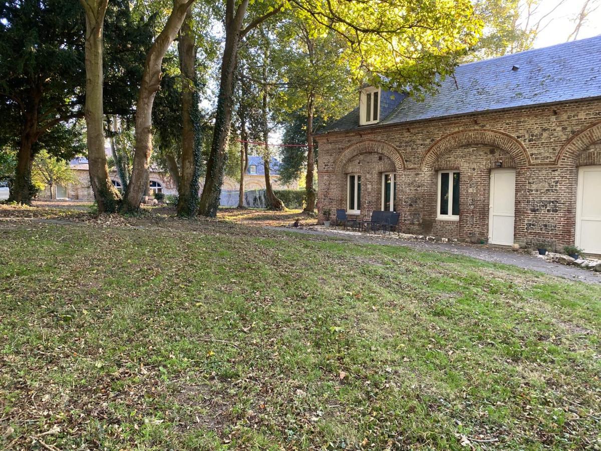 Les Gites Du Chateau Du Cedre Manneville-es-Plains Luaran gambar